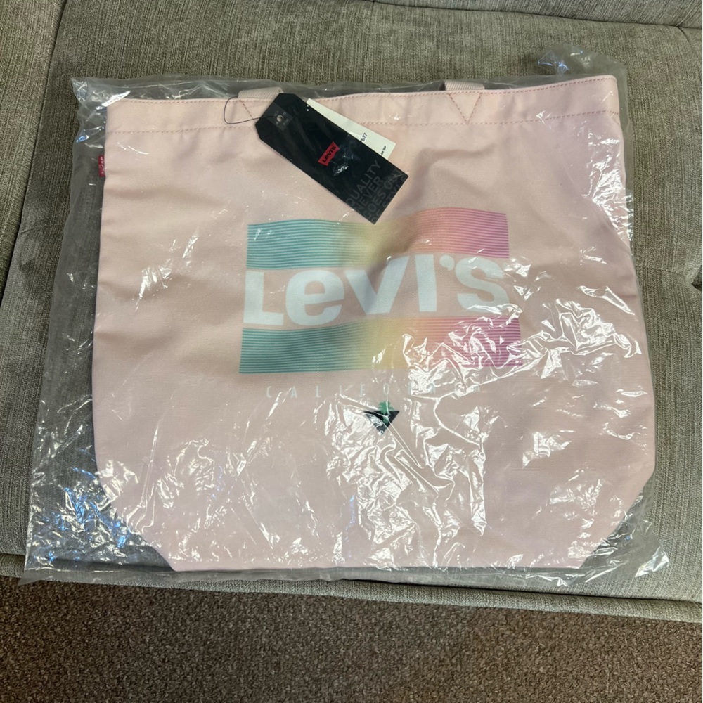 Levi’s tote